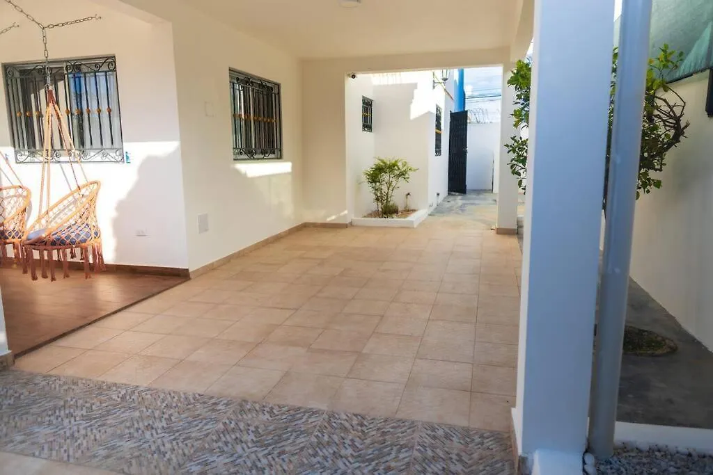 Beautiful 3 Bedroom Villa With Pool At Πουέρτο Πλάτα