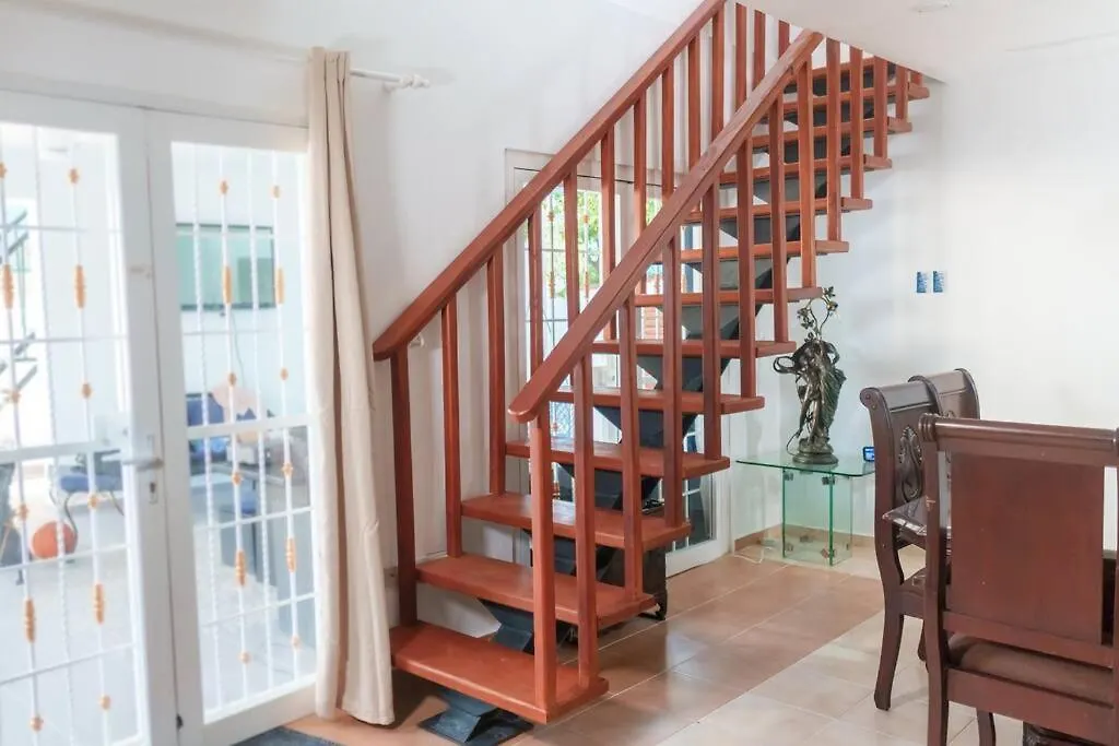 Beautiful 3 Bedroom Villa With Pool At Πουέρτο Πλάτα 0*,