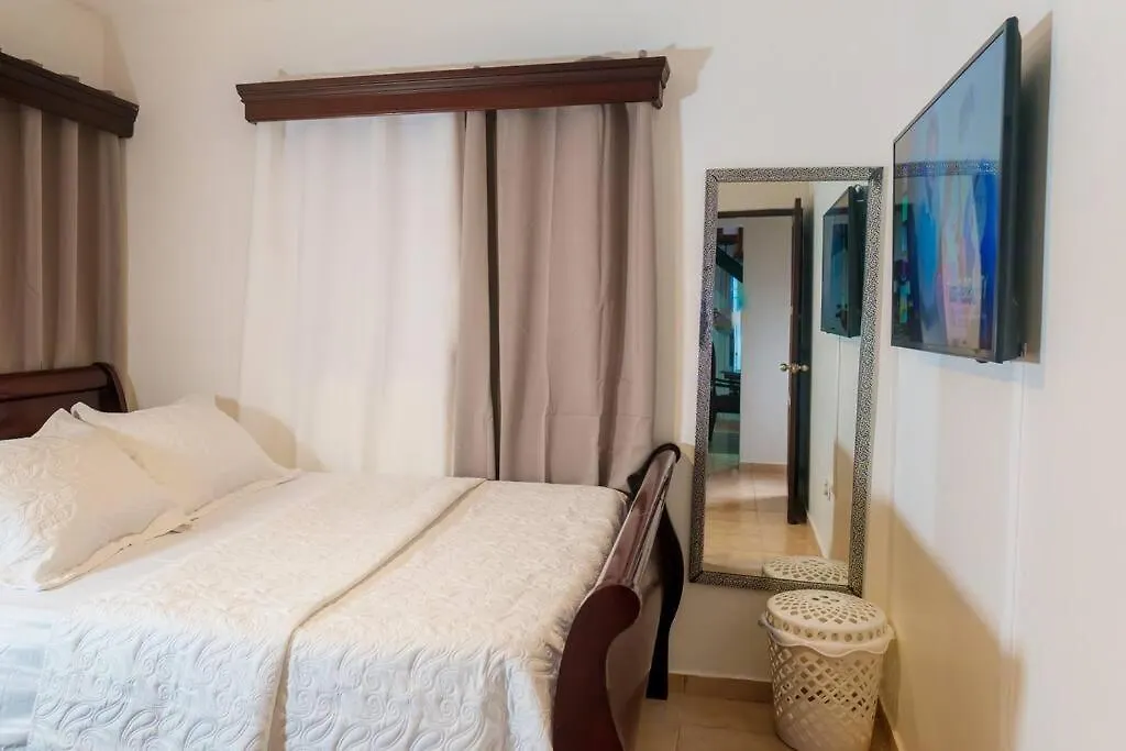 Beautiful 3 Bedroom Villa With Pool At بويرتو بلاتا